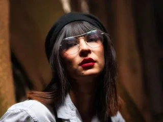 bambi_lu – webcam model profile photo Image 2