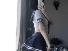 hina_porn – webcam model profile photo Image 2