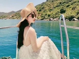 Emily2k111 – webcam model profile photo