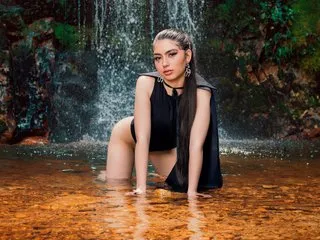 alina_sauvage – webcam model profile photo Image 2