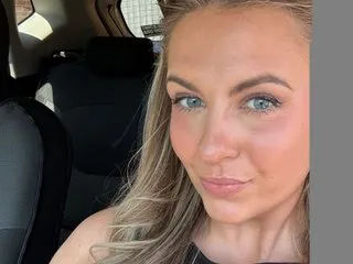 FlirtyRachelXOX – webcam model profile photo