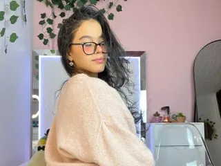 tina18teen – webcam model profile photo Image 3