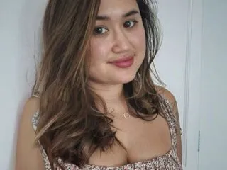 Maya-onelya – webcam model profile photo Image 2