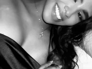 mayadashaaa – webcam model profile photo Image 7