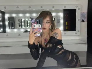 TOP_po – webcam model profile photo Image 4