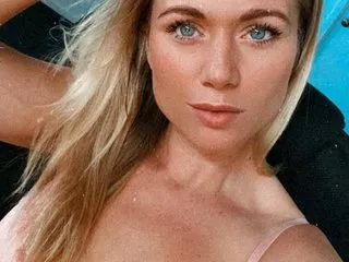 EvaEllis – webcam model profile photo Image 6