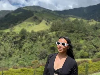 IORio2 – webcam model profile photo Image 2