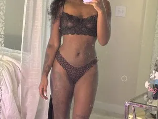 hina_porn – webcam model profile photo Image 2