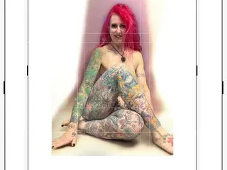 mona_cloud – webcam model profile photo Image 3