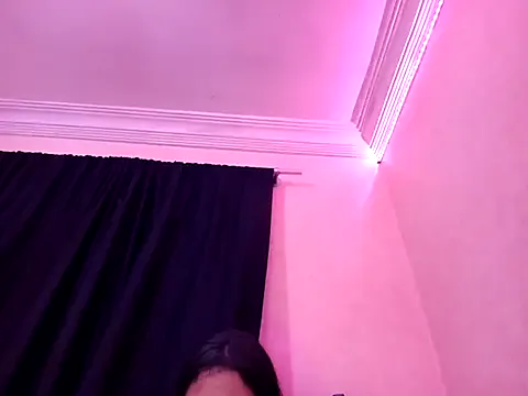 millemimi – webcam model profile photo Image 5