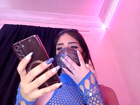 millemimi – webcam model profile photo Image 7