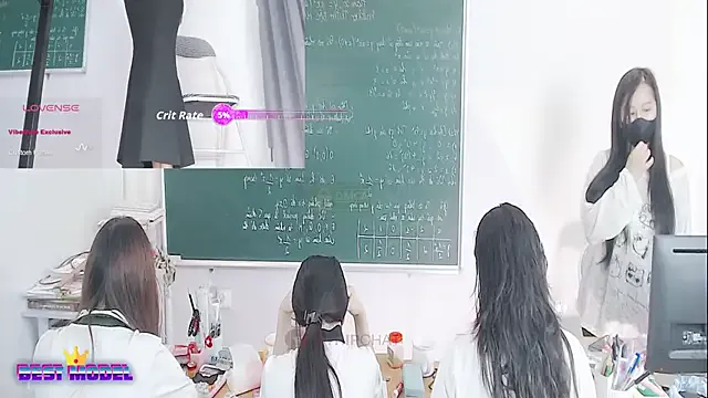 sweetyiris – webcam model profile photo Image 10