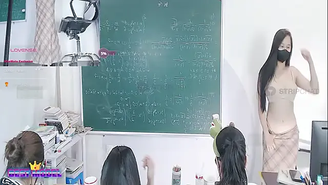 sweetyiris – webcam model profile photo Image 5