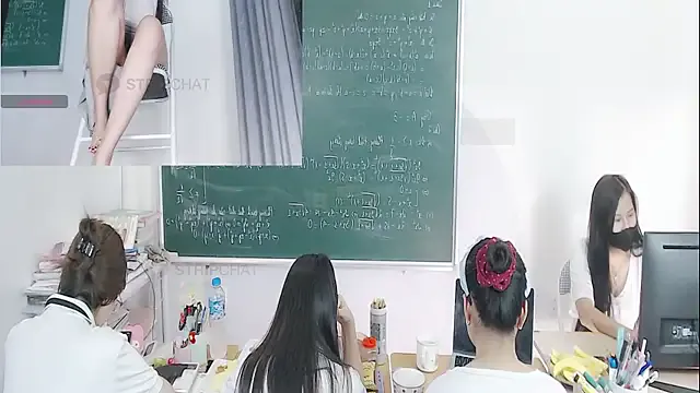 sweetyiris – webcam model profile photo Image 9