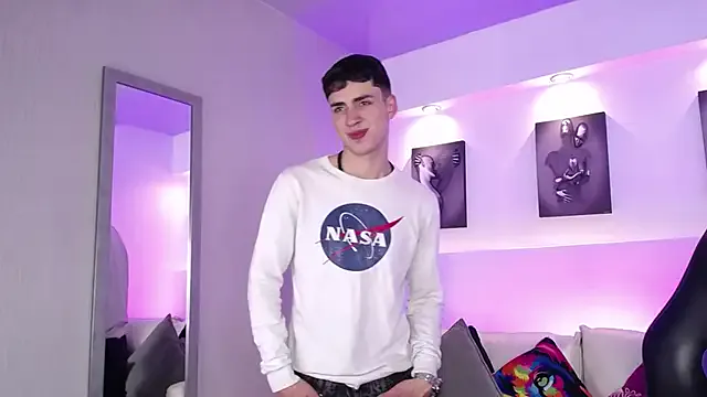 RiogaMaster – webcam model profile photo Image 11