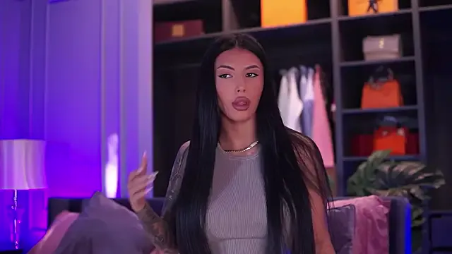 Rinamay_ – webcam model profile photo Image 6