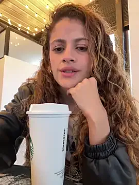 alana15 Image 7