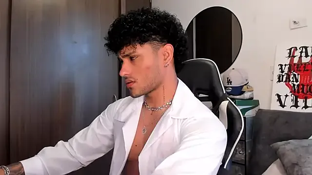 Goldi159 – webcam model profile photo Image 16