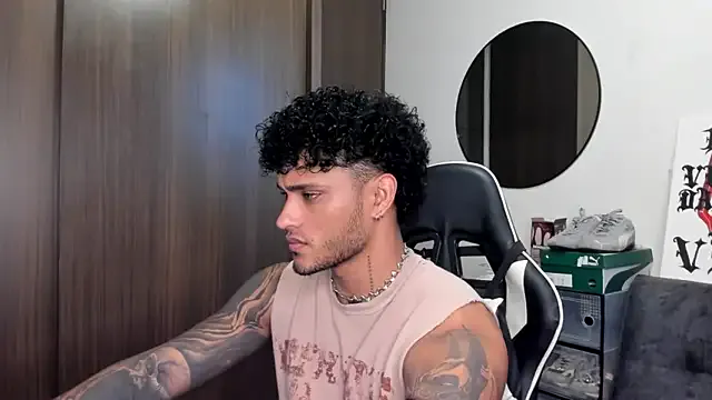 Goldi159 – webcam model profile photo Image 6