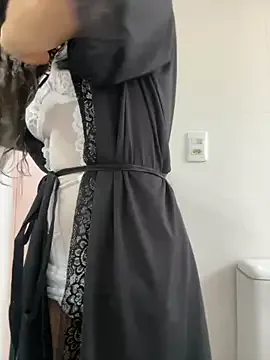 Alicatcua_ – webcam model profile photo Image 10