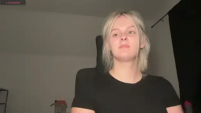 sareandrob – webcam model profile photo Image 13