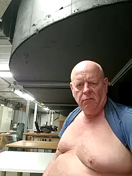 andrejoyfull64 – webcam model profile photo