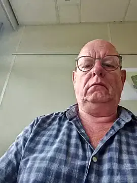 raisawetsx – webcam model profile photo Image 18