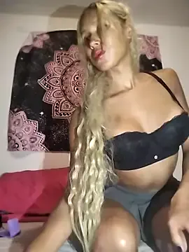 oypo – webcam model profile photo Image 18