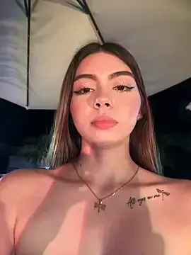 violetmist666 – webcam model profile photo Image 5