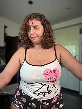 PinkyPai – webcam model profile photo Image 3