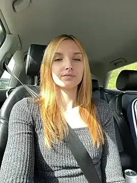 BlushMikki – webcam model profile photo Image 6