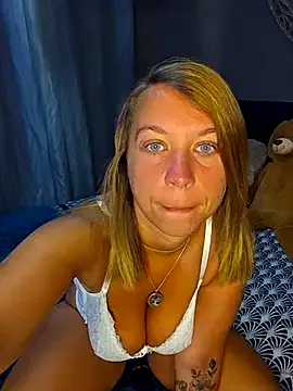 amcutefatima – webcam model profile photo Image 6