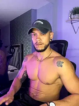 tyler_gus – webcam model profile photo Image 13