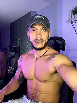 tyler_gus – webcam model profile photo Image 17