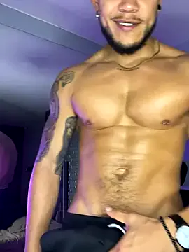 tyler_gus – webcam model profile photo Image 3