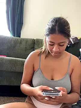 Prueberry – webcam model profile photo Image 17