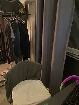 ManiacDemonessa – webcam model profile photo Image 4