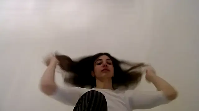 Rinamay_ – webcam model profile photo Image 6