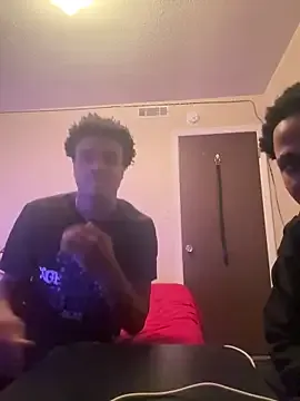 hunkwithglasses – webcam model profile photo Image 2