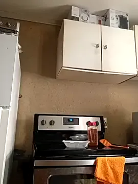 mayumichan13 – webcam model profile photo Image 2