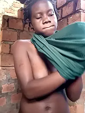 lucretiaburnaugh – webcam model profile photo Image 11