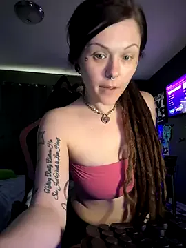 Enchantix – webcam model profile photo Image 17