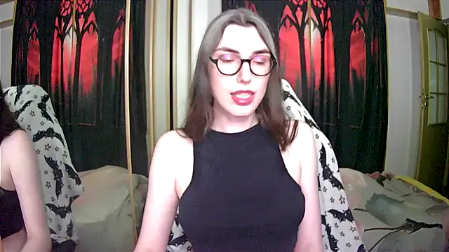 lauraagomezz__ – webcam model profile photo Image 10