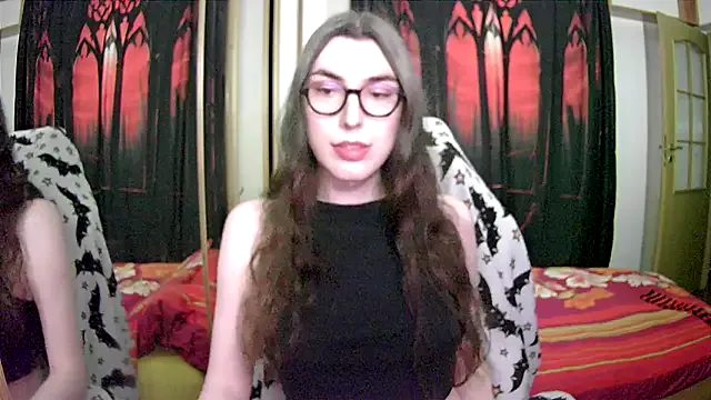 lauraagomezz__ – webcam model profile photo Image 5