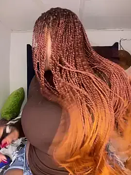 lucretiaburnaugh – webcam model profile photo Image 17