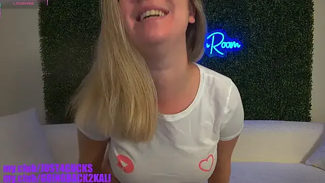 Rinamay_ – webcam model profile photo Image 16