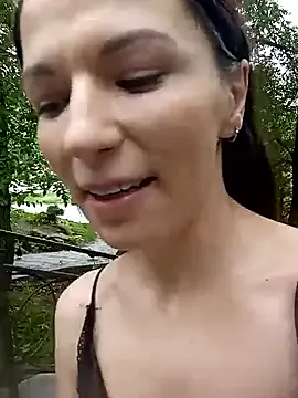 elisonni – webcam model profile photo Image 7