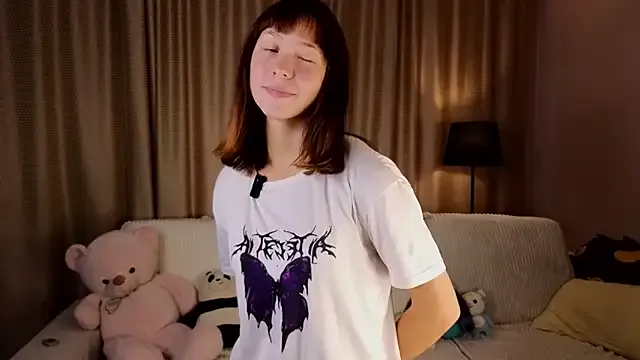 akarineko – webcam model profile photo Image 10