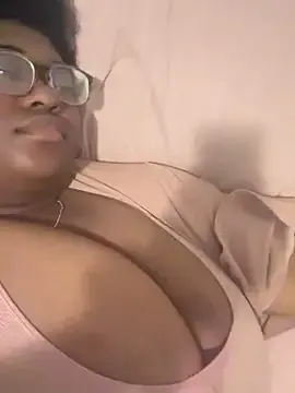 Blonde_sexy21 – webcam model profile photo Image 3