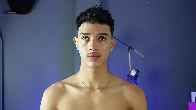 space_boys18 – webcam model profile photo Image 14